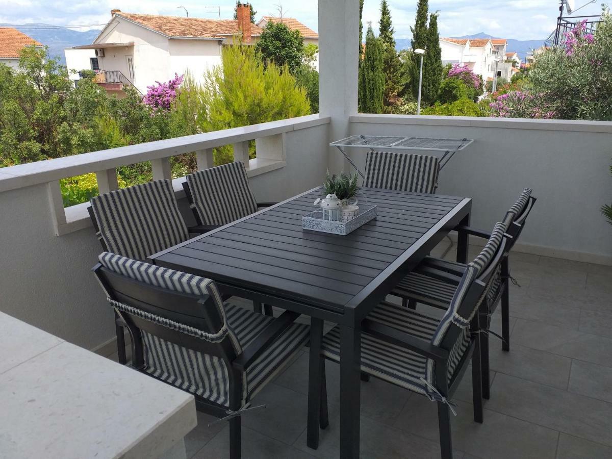 Apartments Romarin Supetar Luaran gambar